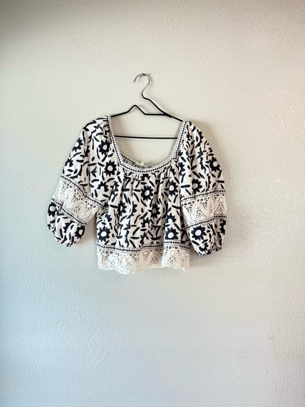 Christian Siriano Black and White Floral Embroidered Blouse